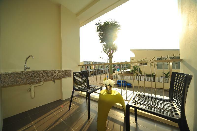 Ratana Hotel Rassada, Phuket Town- Sha Extra Plus Kültér fotó